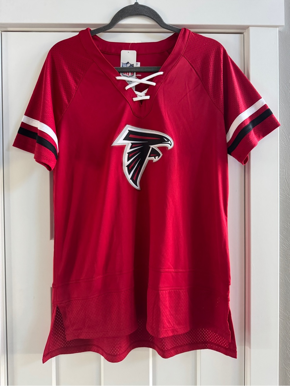 NWT Atlanta Falcons Women’s XL NFL Team Apparel Lace Up Jersey Shirt